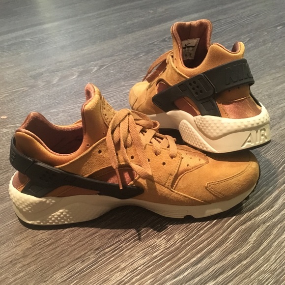 nike air huarache premium wheat